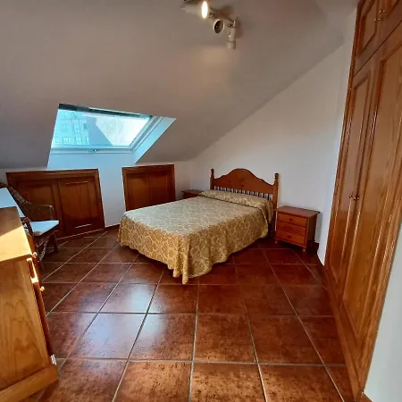 Апартаменти Piso A 50 Metros De Silgar, #e Саншеншо