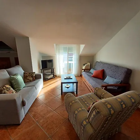 Апартаменти Piso A 50 Metros De Silgar, #e *